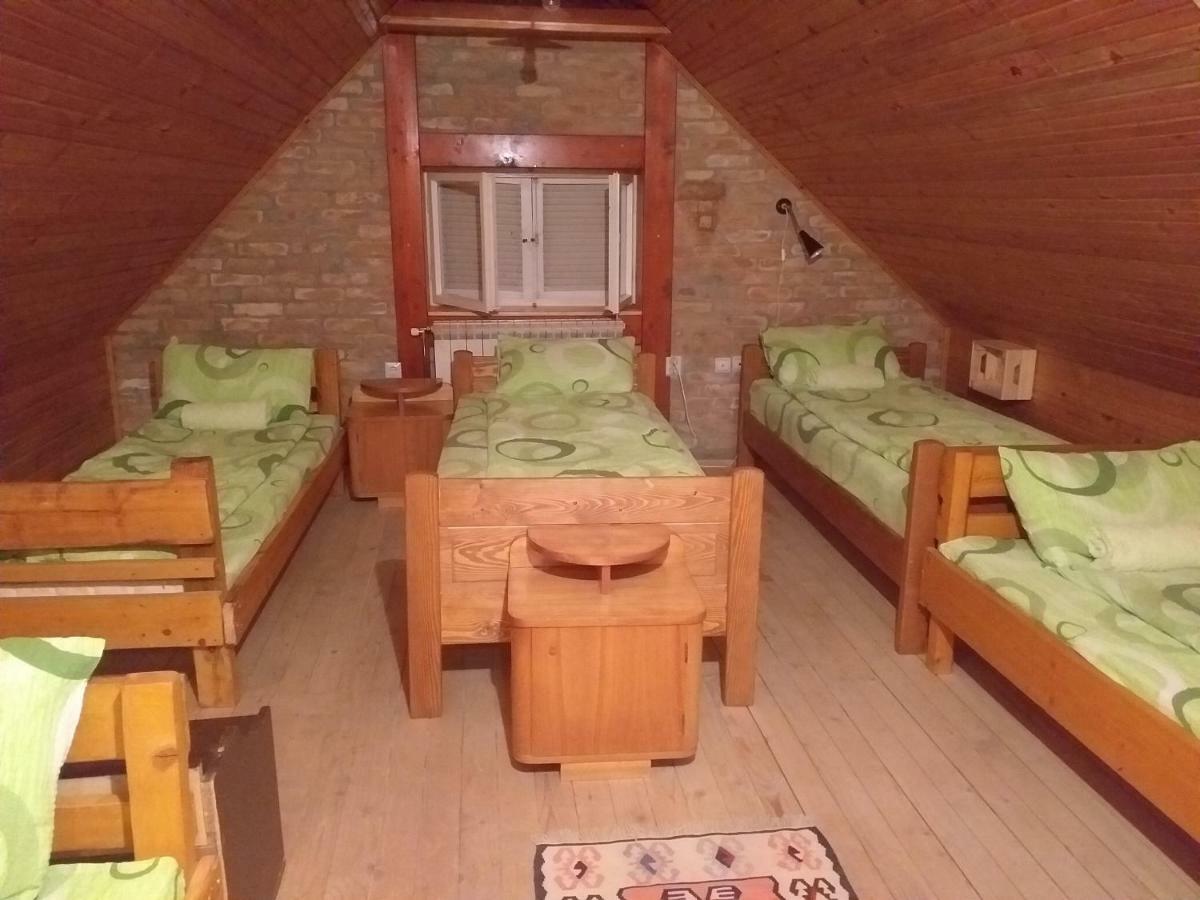 Lodging Vidmar Sremski Karlovci Bagian luar foto